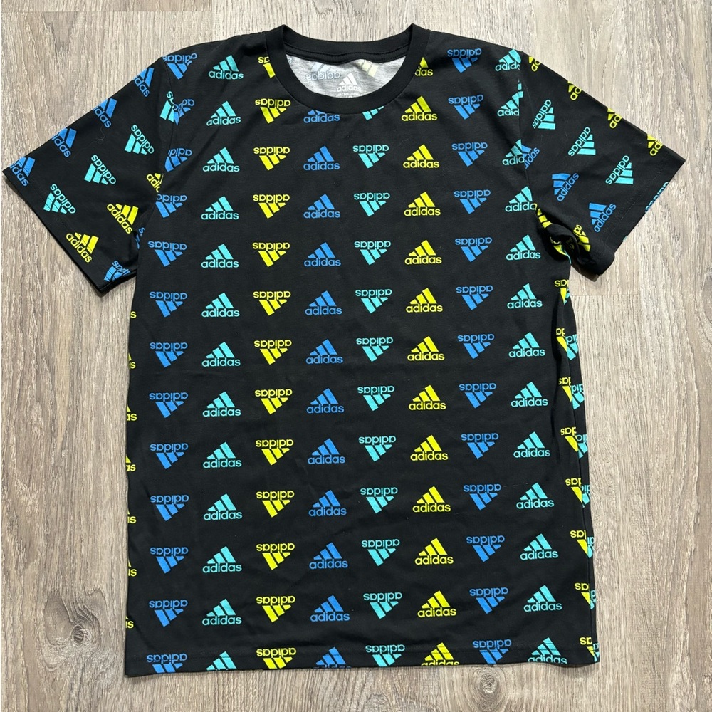 Boys adidas tee